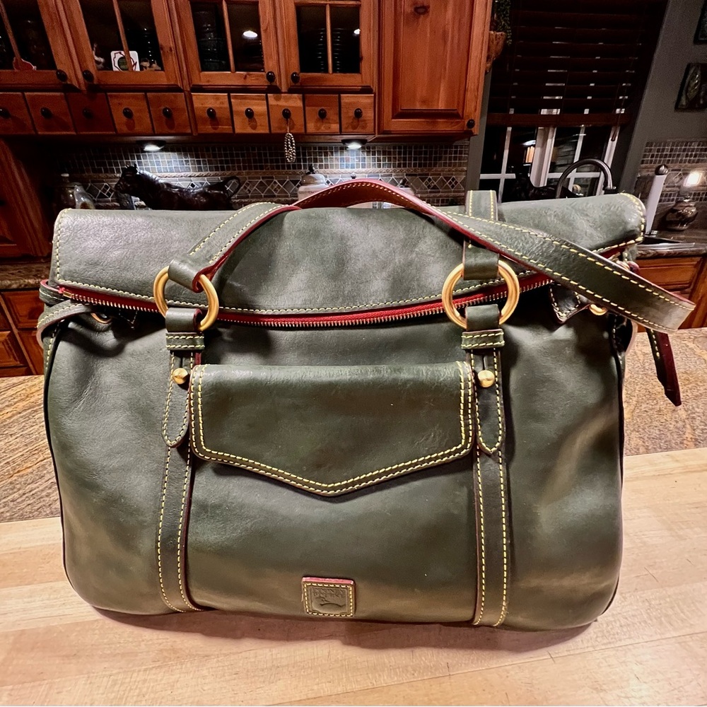 Dooney and Bourke Large Flap Pocket Shoulder Tote Satchel Beautiful Dark Green
